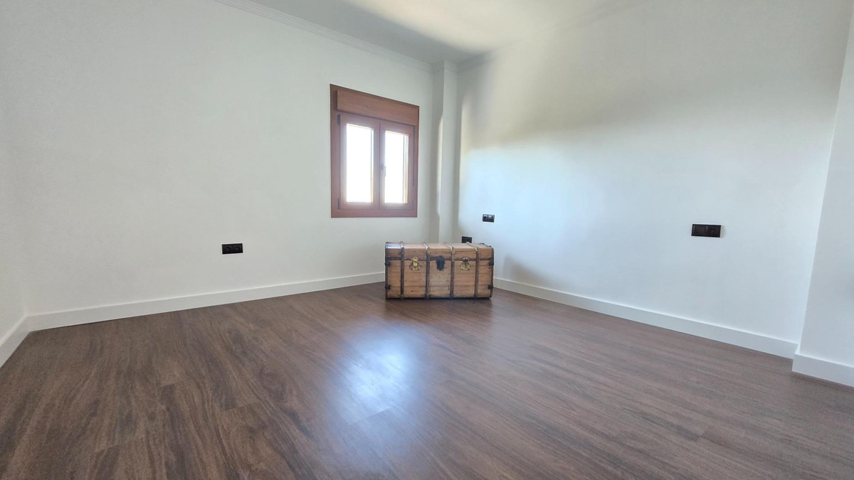 4 Bed Townhouse for sale in Limonar Málaga Ciudad, Málaga, Spain
