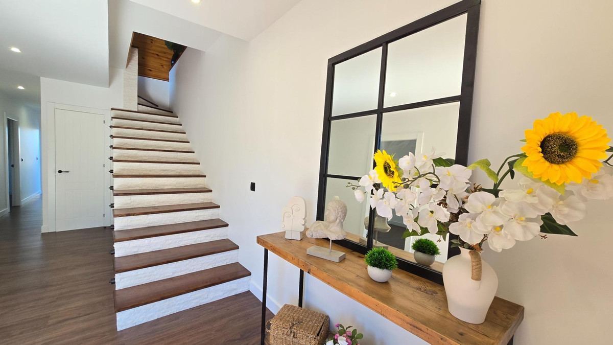 4 Bed Townhouse for sale in Limonar Málaga Ciudad, Málaga, Spain