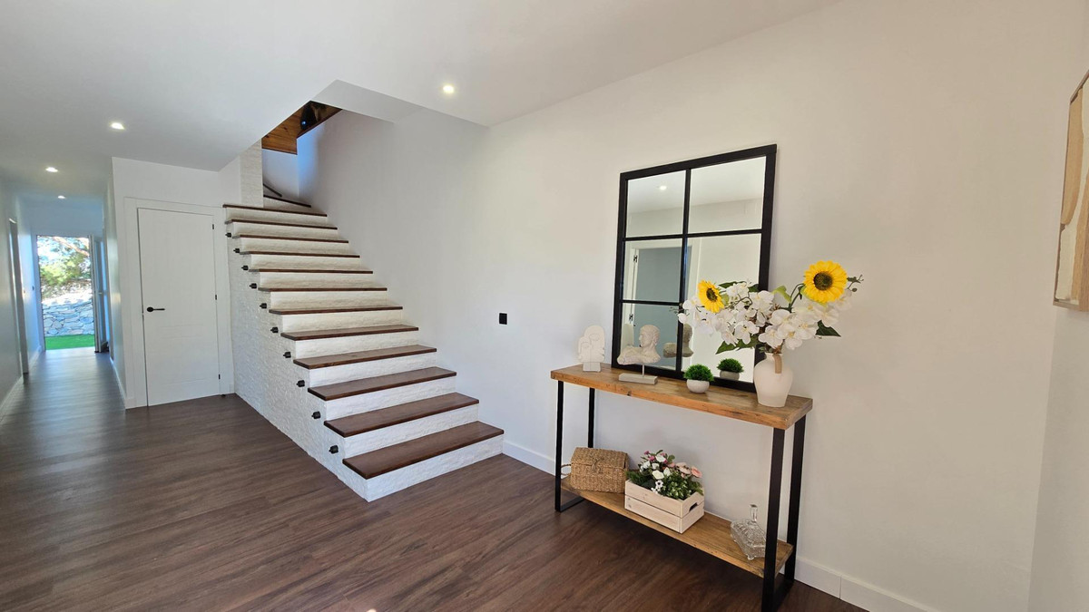 4 Bed Townhouse for sale in Limonar Málaga Ciudad, Málaga, Spain