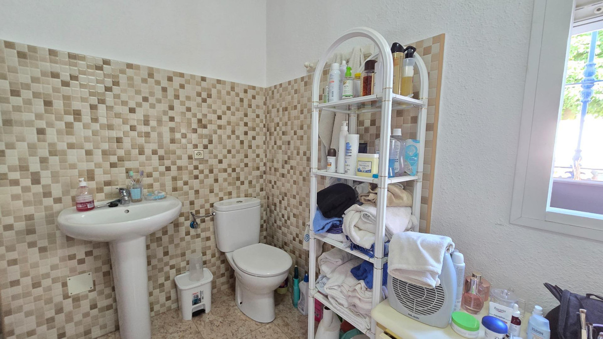 Se vende Villa - Chalet de 2 dormitorios en Costa Del Sol, Málaga, España