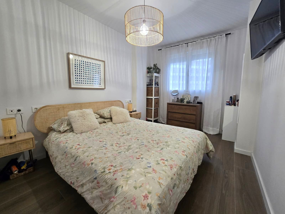 2 Bed Apartment for sale in Nueva Andalucía Costa Del Sol, Málaga, Spain