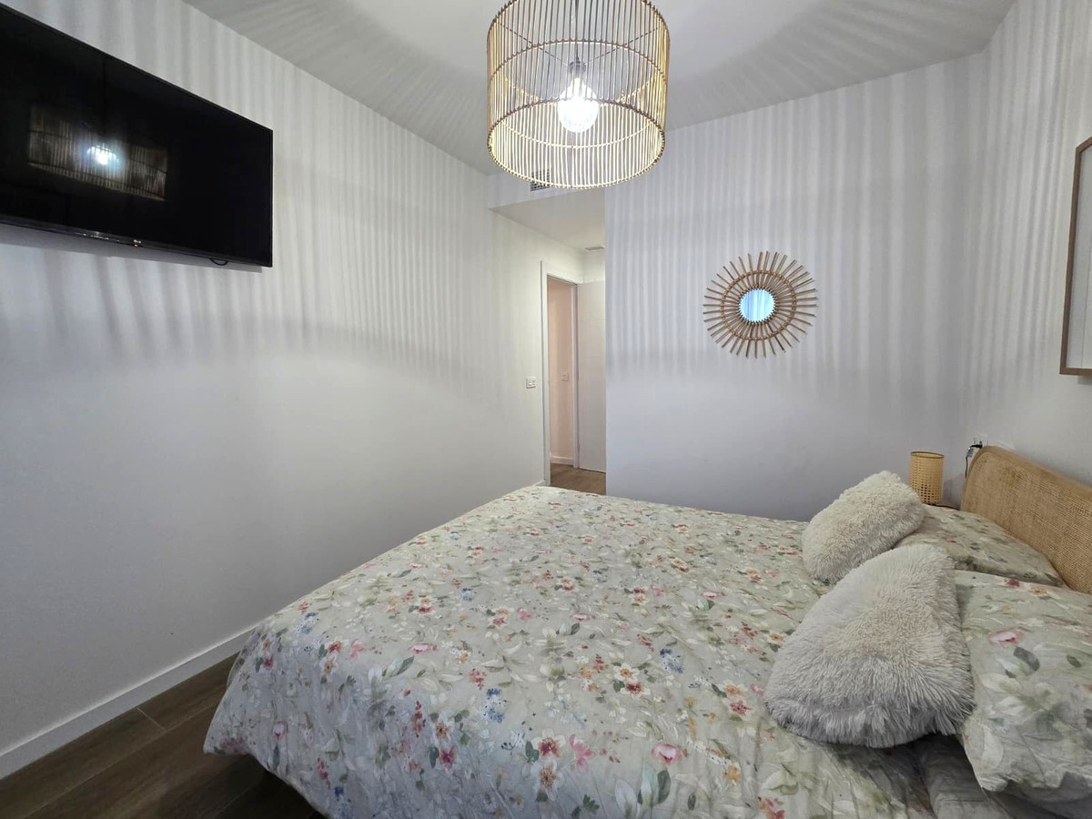 2 Bed Apartment for sale in Nueva Andalucía Costa Del Sol, Málaga, Spain