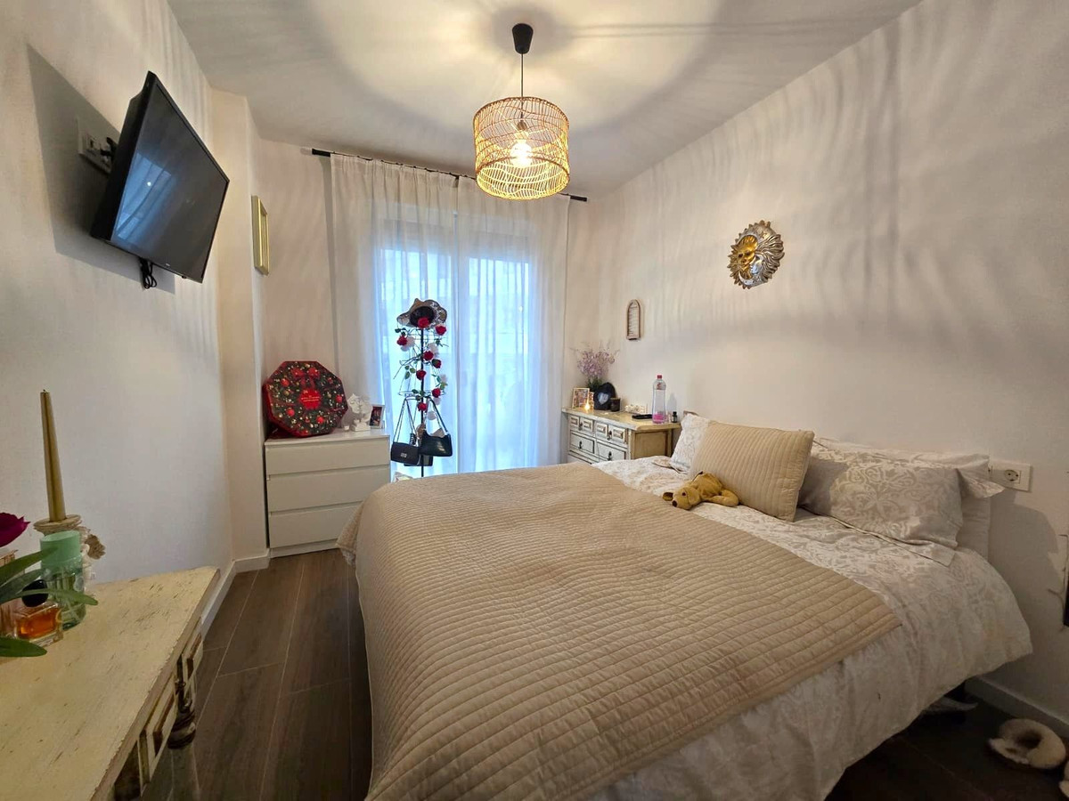 2 Bed Apartment for sale in Nueva Andalucía Costa Del Sol, Málaga, Spain
