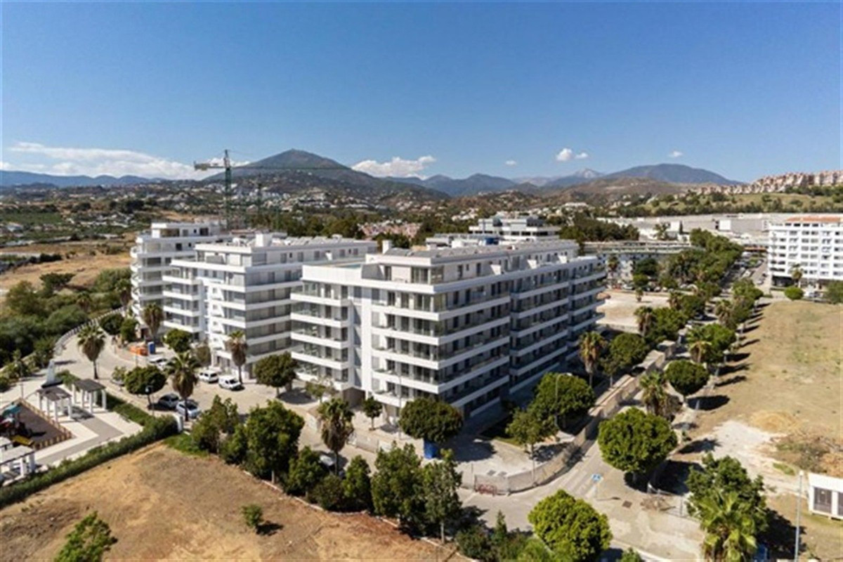 2 Bed Apartment for sale in Nueva Andalucía Costa Del Sol, Málaga, Spain