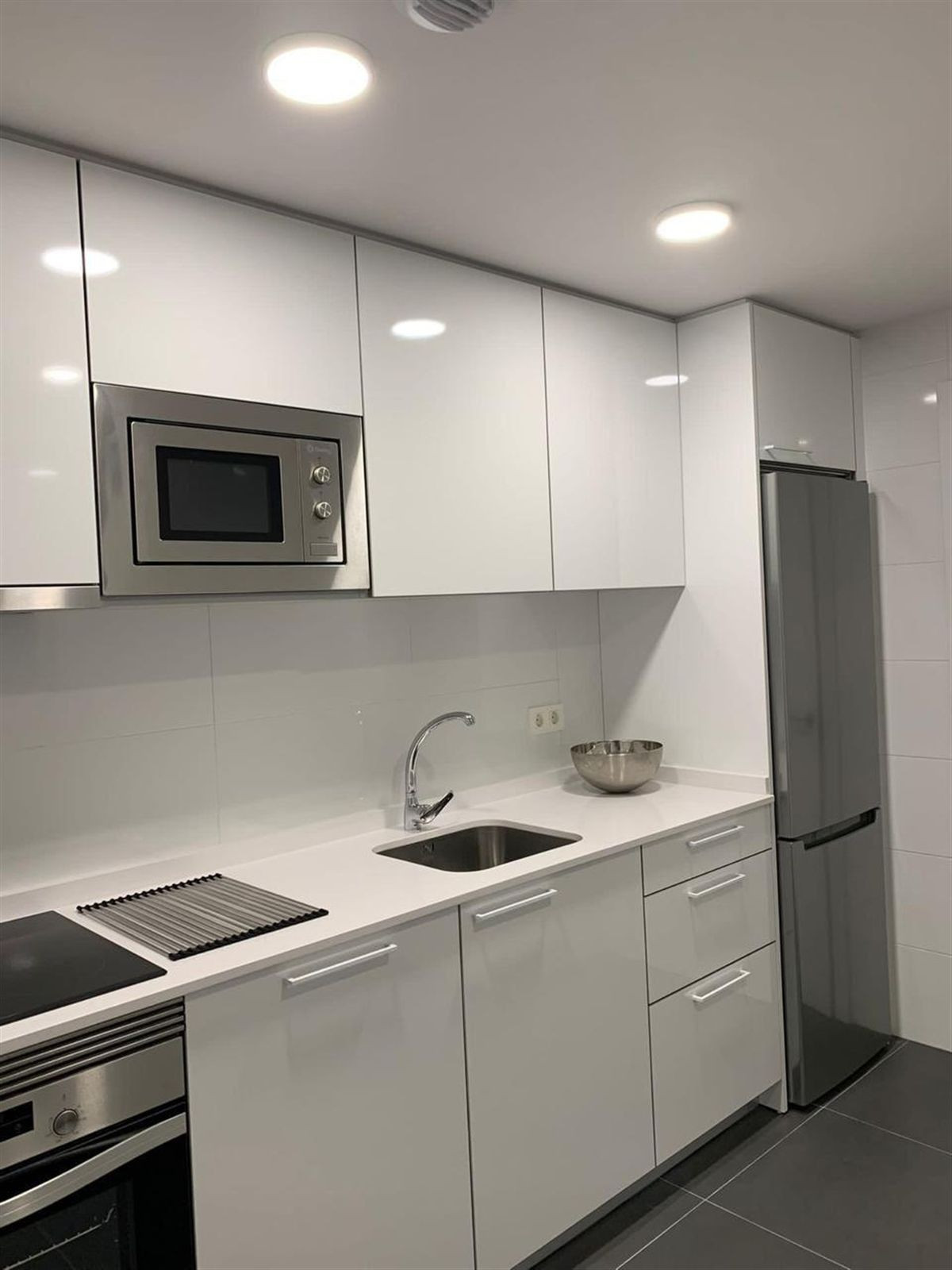2 Bed Apartment for sale in Nueva Andalucía Costa Del Sol, Málaga, Spain