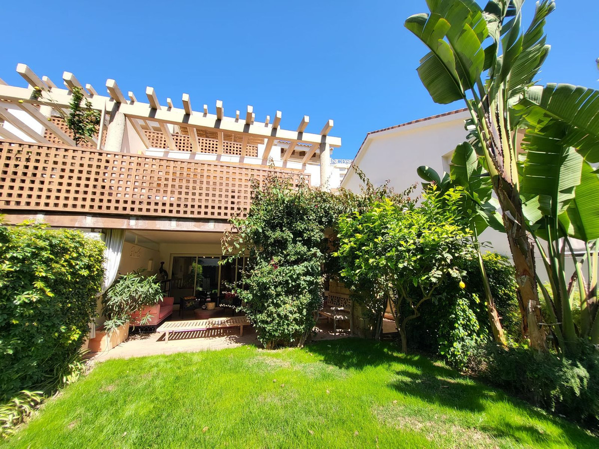 3 Bed Apartment for sale in Río Real Costa Del Sol, Málaga, Spain