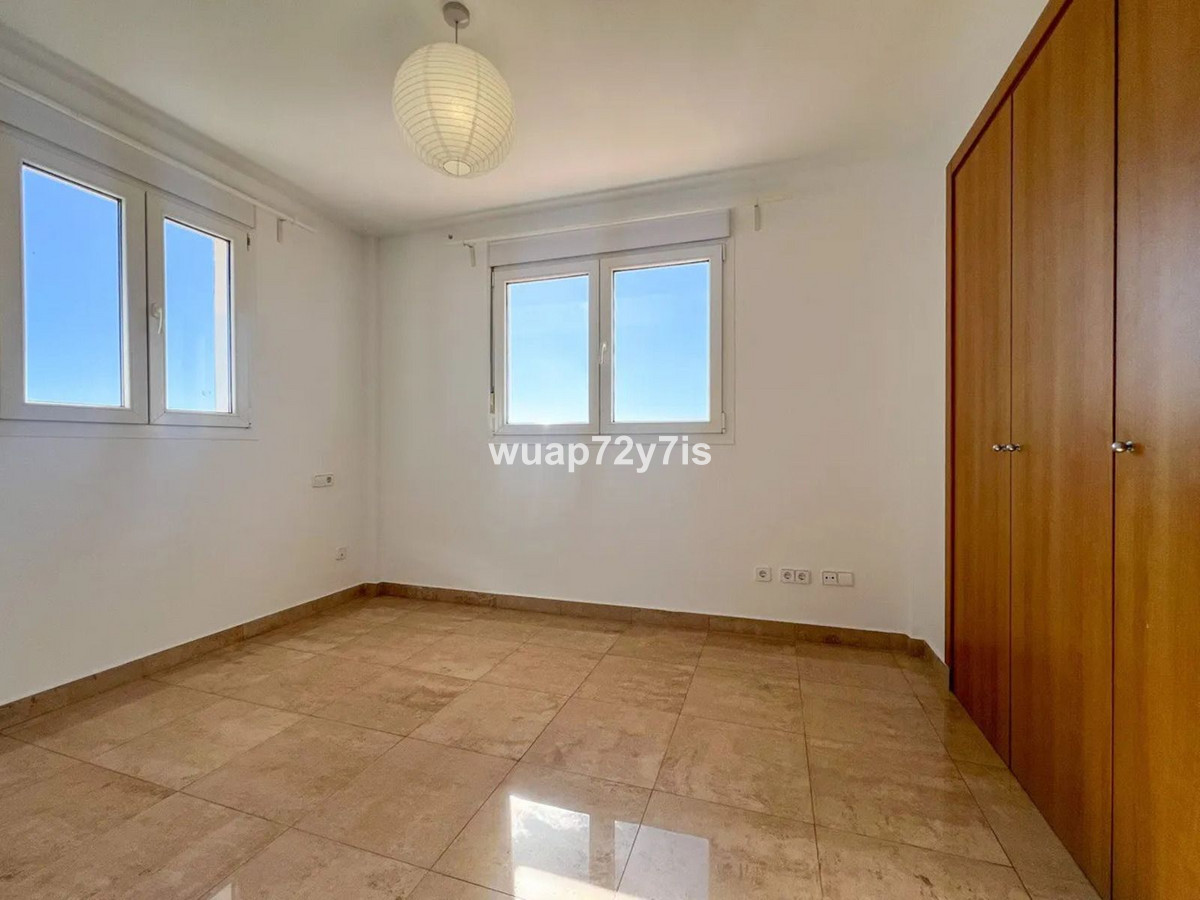 Se vende Villa - Chalet de 5 dormitorios en Costa Del Sol, Málaga, España