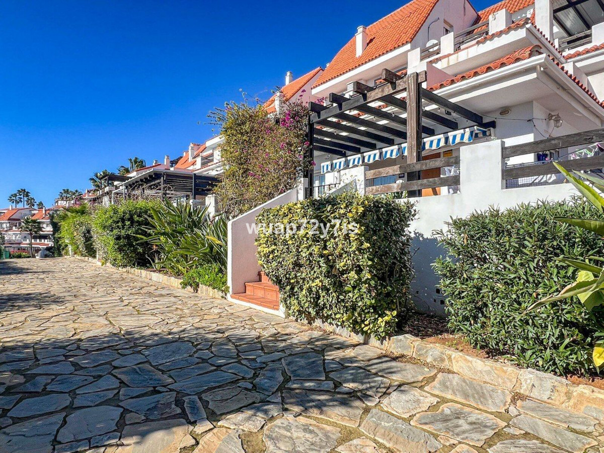 Se vende Villa - Chalet de 5 dormitorios en Costa Del Sol, Málaga, España