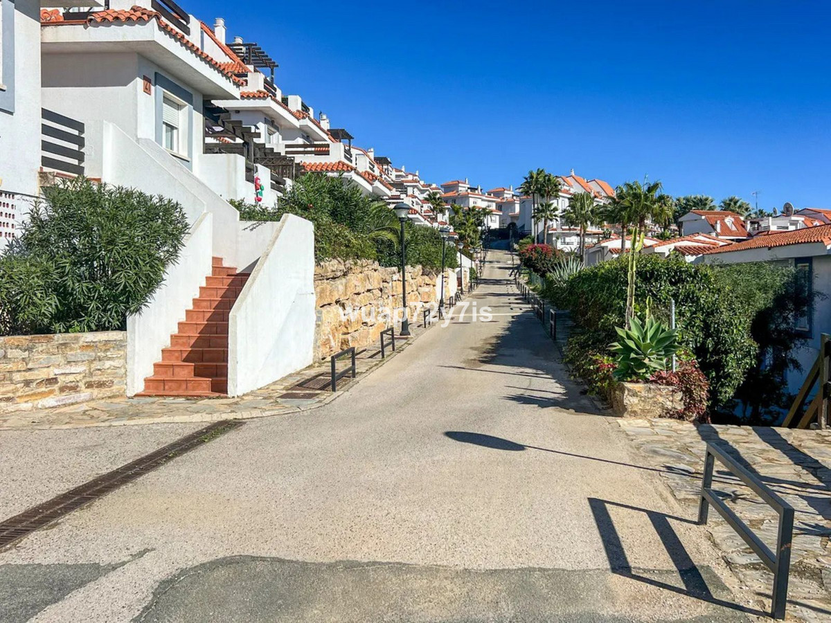 Se vende Villa - Chalet de 5 dormitorios en Costa Del Sol, Málaga, España