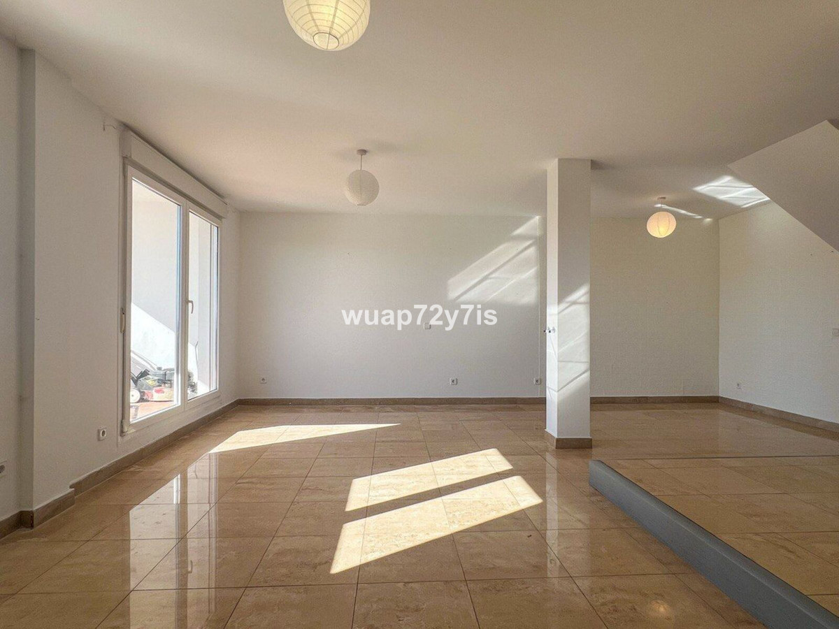 Se vende Villa - Chalet de 5 dormitorios en Costa Del Sol, Málaga, España