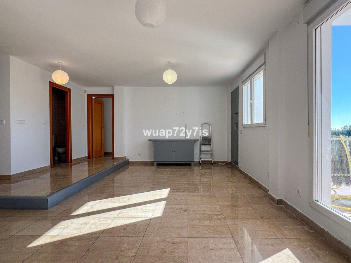 Se vende Villa - Chalet de 5 dormitorios en Costa Del Sol, Málaga, España
