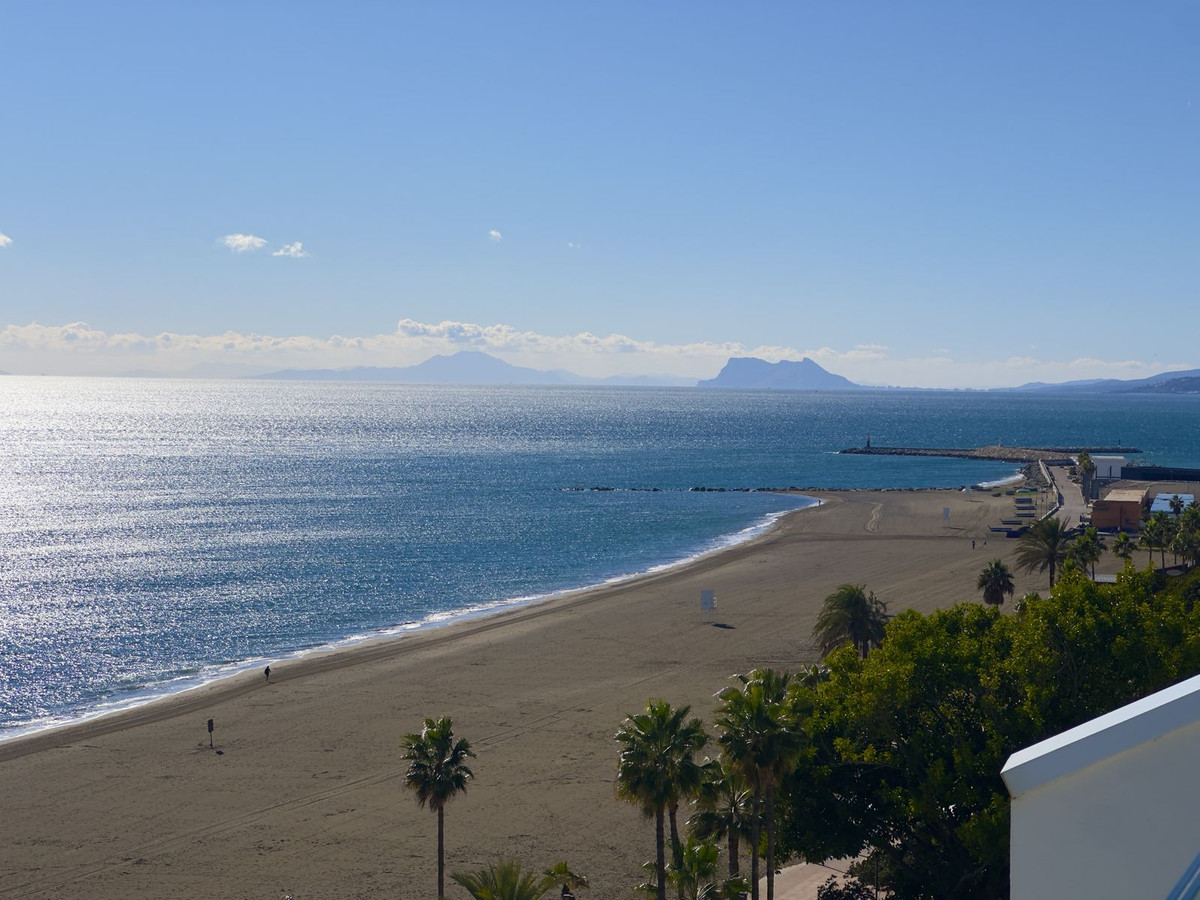 3 Bed Apartment for sale in Estepona Costa Del Sol, Málaga, Spain