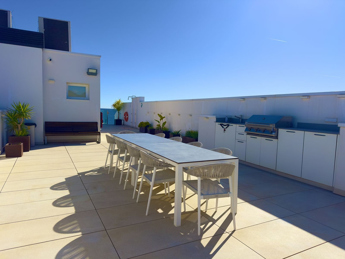 3 Bed Apartment for sale in Estepona Costa Del Sol, Málaga, Spain
