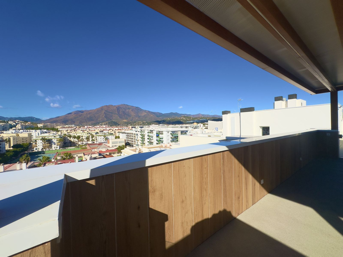 3 Bed Apartment for sale in Estepona Costa Del Sol, Málaga, Spain