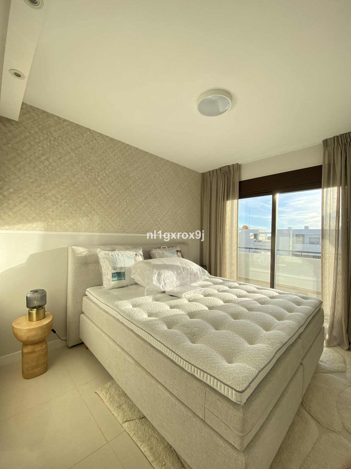 2 Bed Apartment for sale in Estepona Costa Del Sol, Málaga, Spain