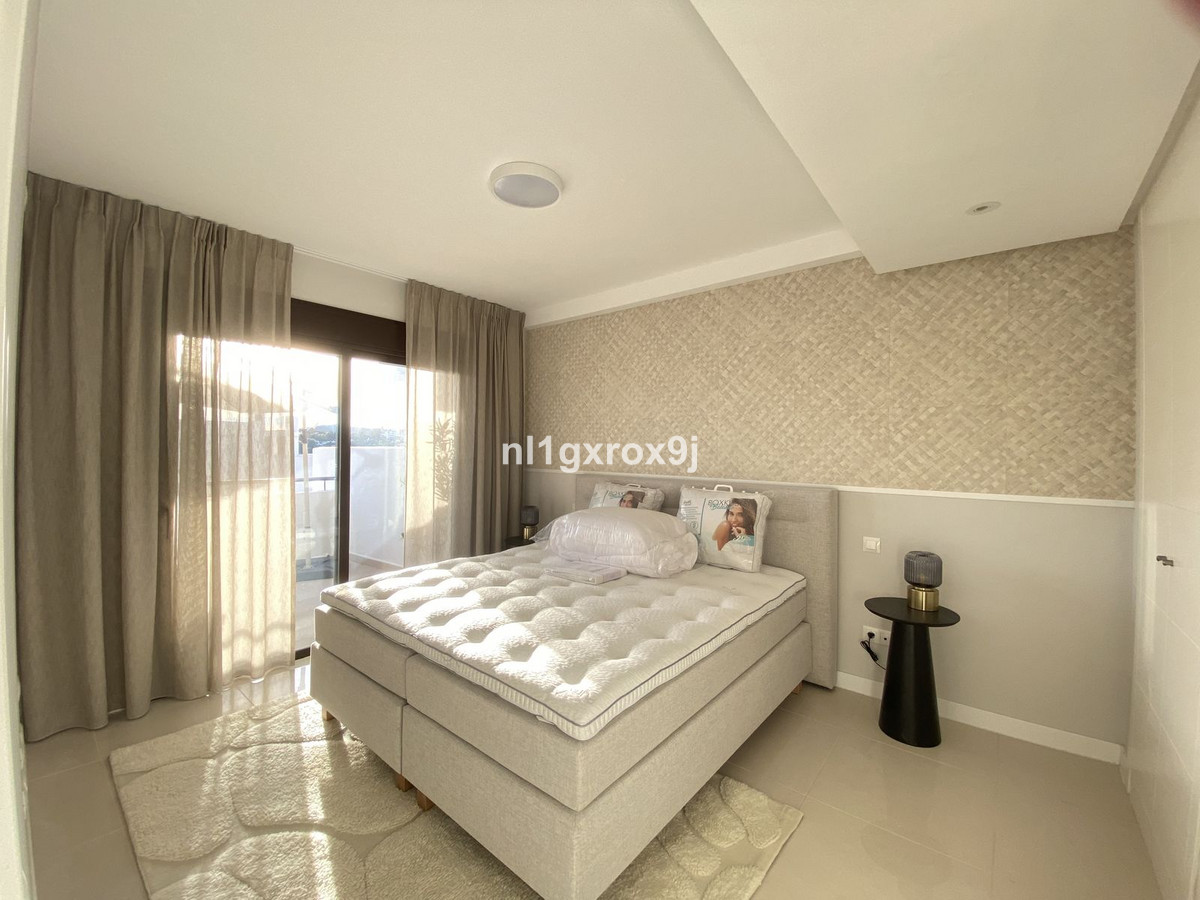 2 Bed Apartment for sale in Estepona Costa Del Sol, Málaga, Spain