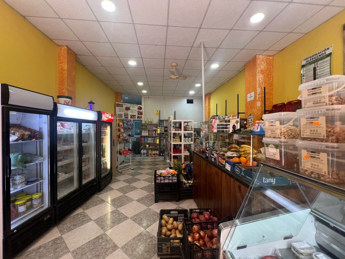 Commercial unit for sale in Estepona Costa Del Sol, Málaga, Spain
