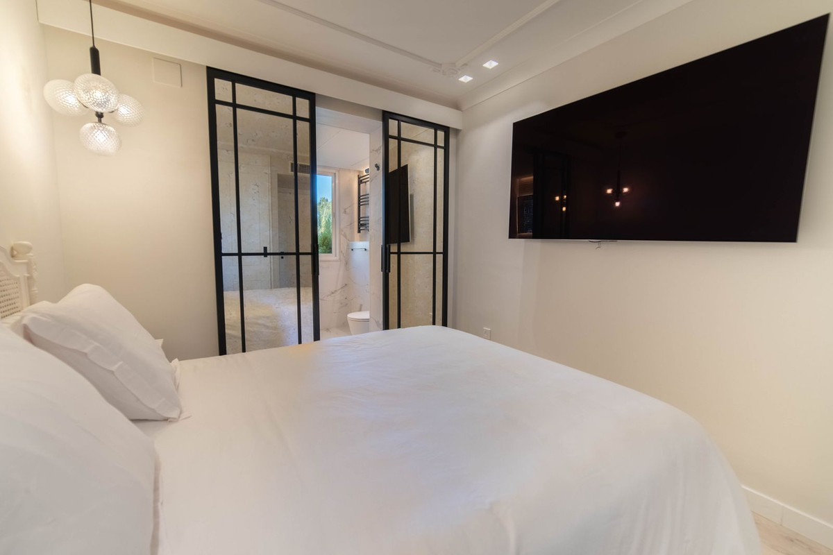 2 Bed Apartment for sale in Marbella Costa Del Sol, Málaga, Spain