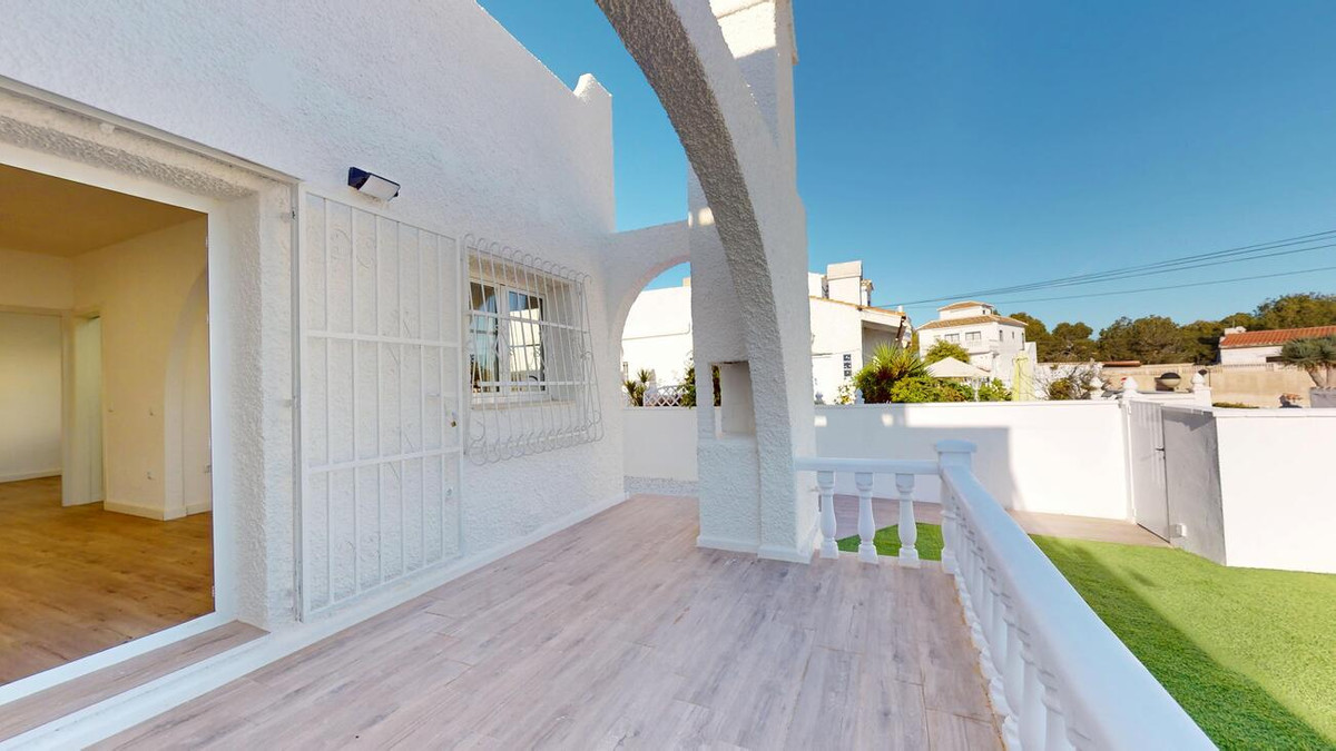 2 Bed Townhouse for sale in Blue Lagoon Costa Blanca, Alicante, Spain