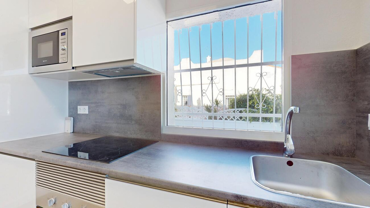 2 Bed Townhouse for sale in Blue Lagoon Costa Blanca, Alicante, Spain