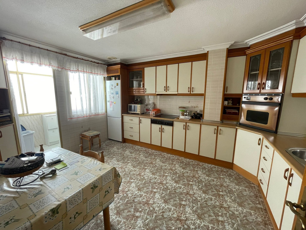 4 Bed Apartment for sale in Torrevieja Costa Blanca, Alicante, Spain