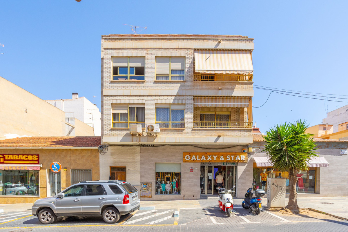 4 Bed Apartment for sale in Torrevieja Costa Blanca, Alicante, Spain