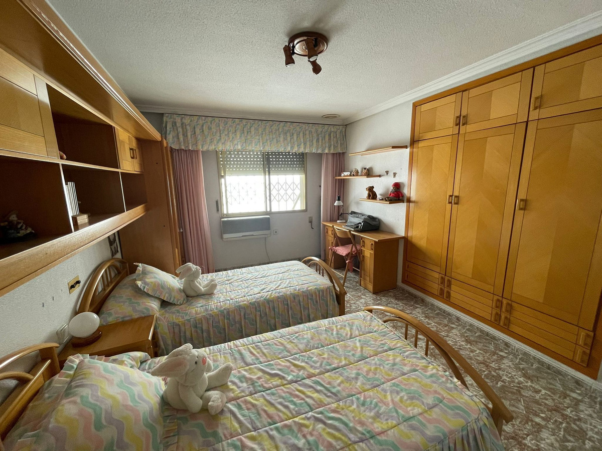 4 Bed Apartment for sale in Torrevieja Costa Blanca, Alicante, Spain