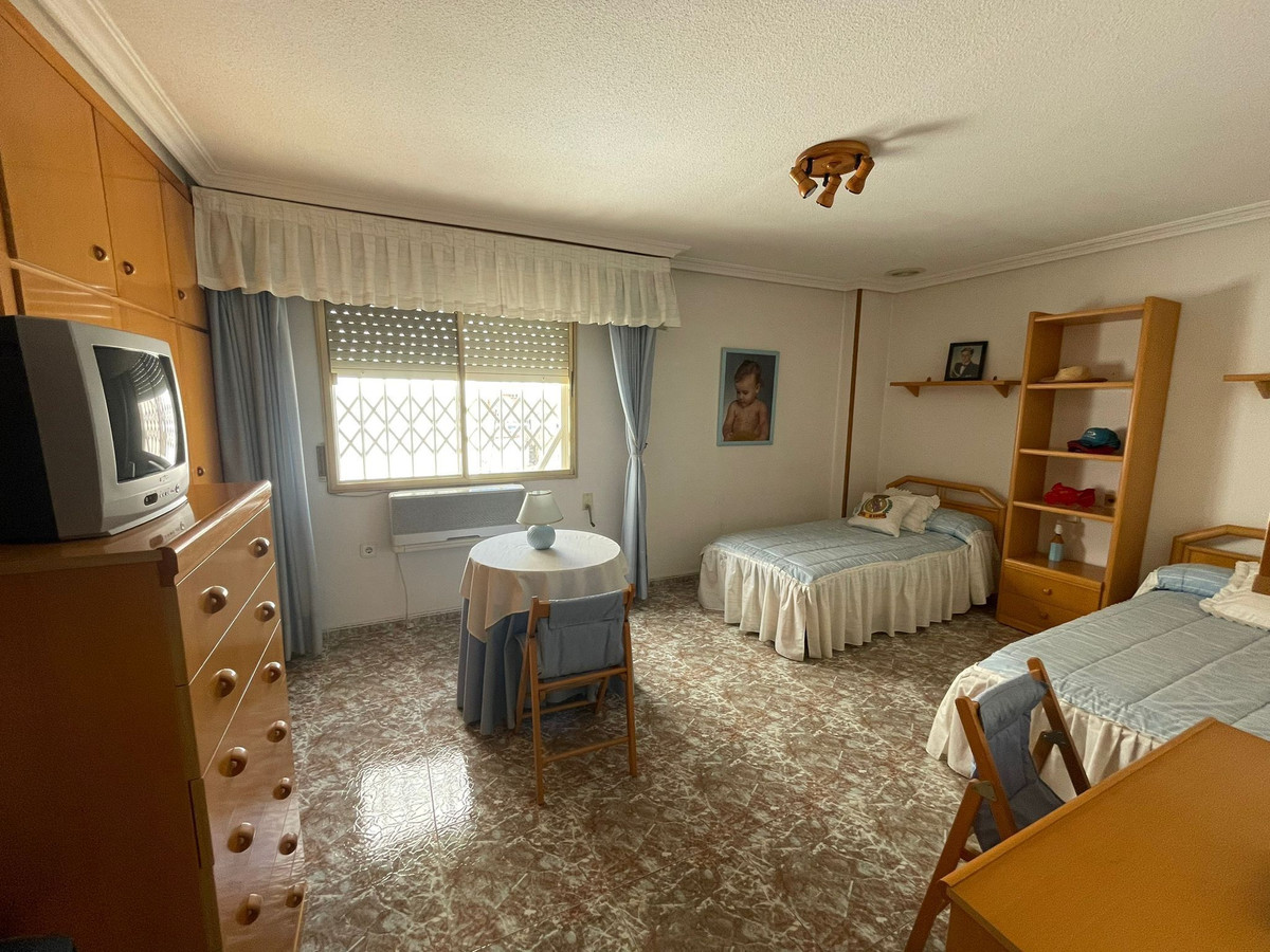 4 Bed Apartment for sale in Torrevieja Costa Blanca, Alicante, Spain