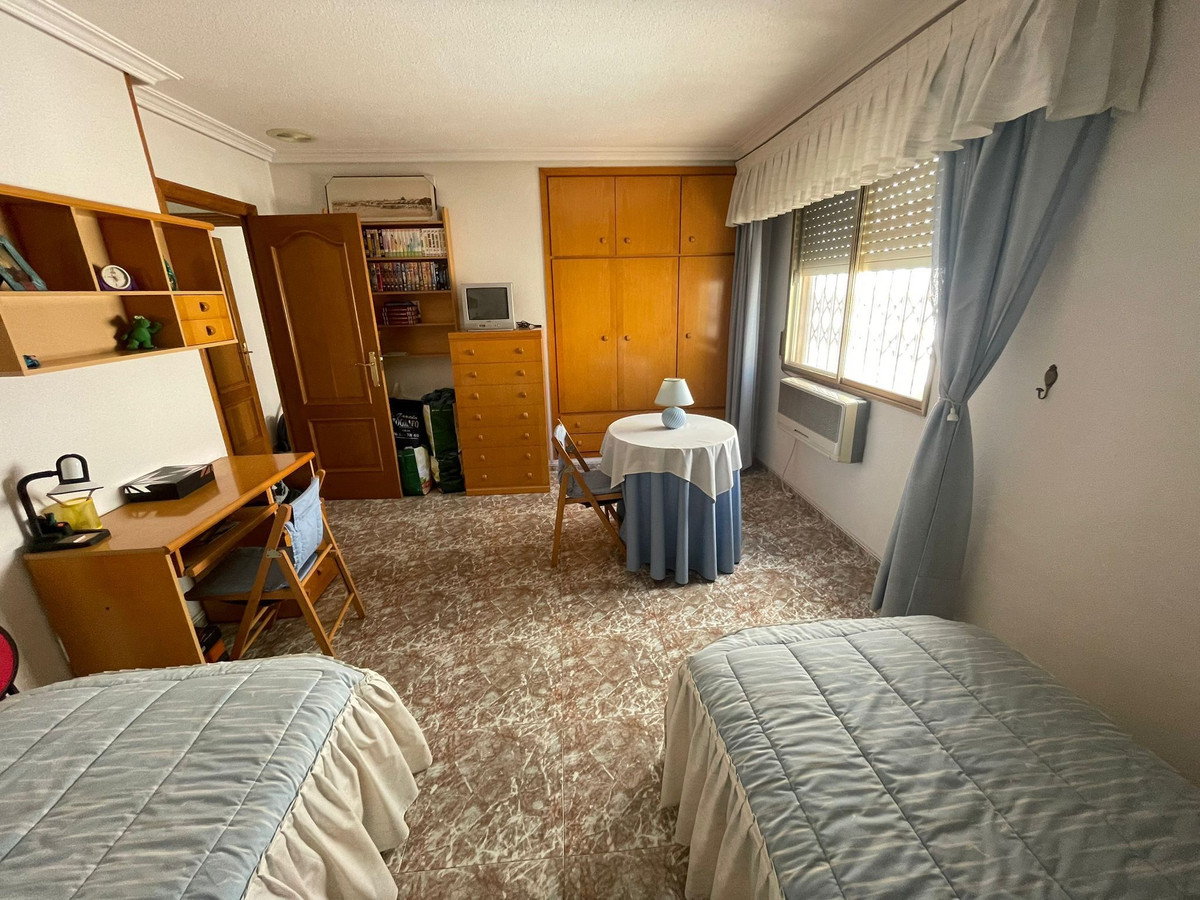 4 Bed Apartment for sale in Torrevieja Costa Blanca, Alicante, Spain