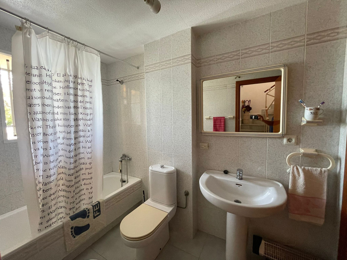 Se vende Adosada de 5 dormitorios en Costa Calida, Murcia, España