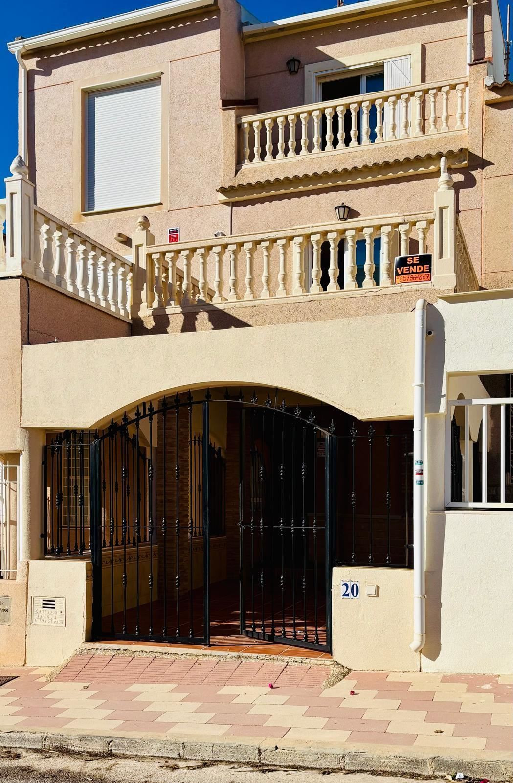 Se vende Adosada de 3 dormitorios en Costa Blanca, Alicante, España