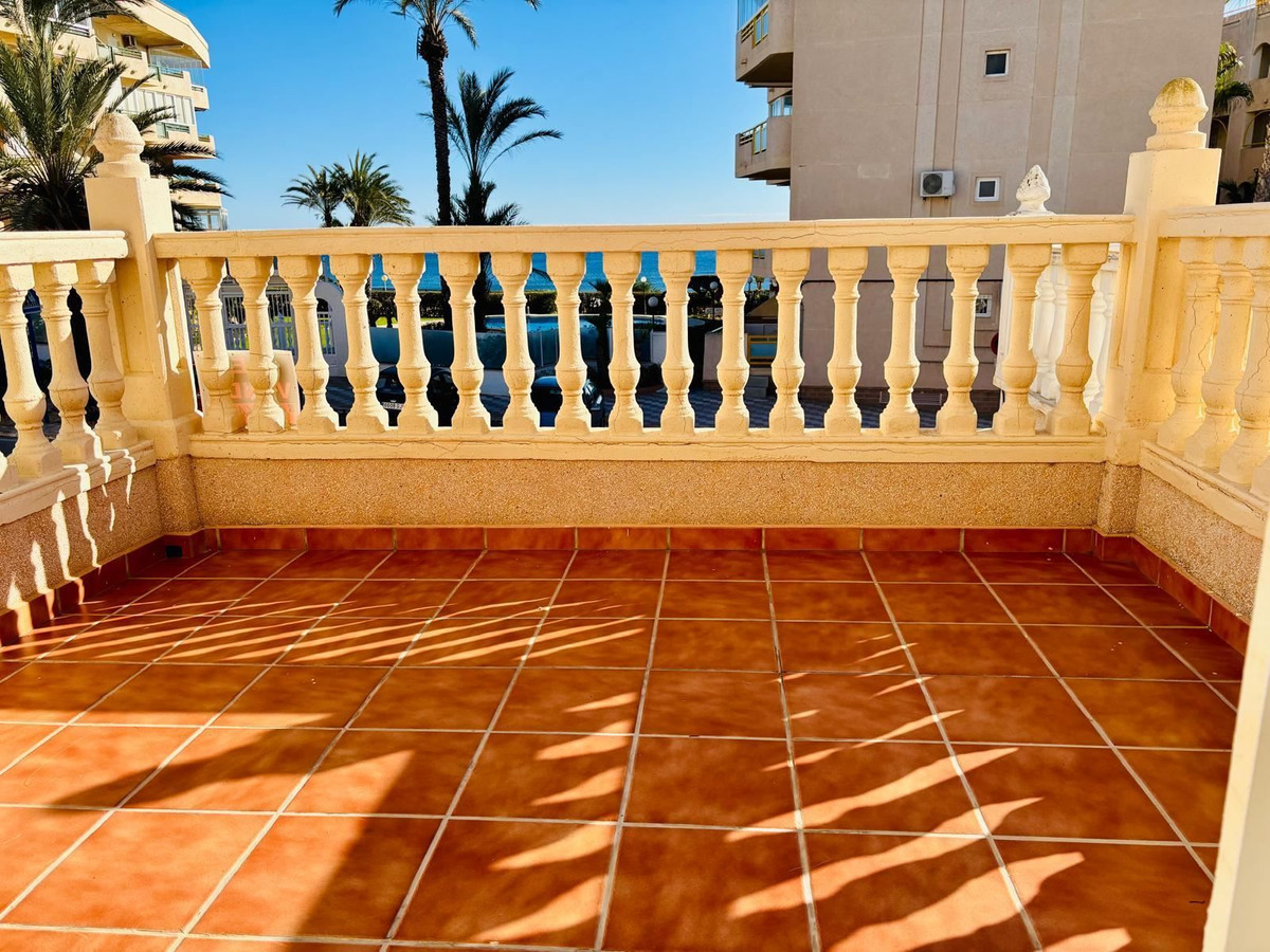 Se vende Adosada de 3 dormitorios en Costa Blanca, Alicante, España