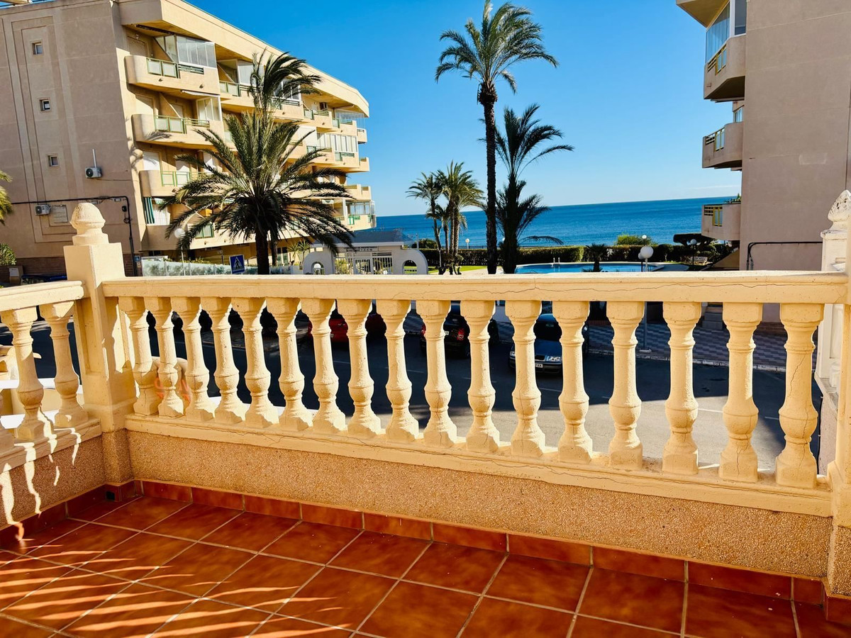 Se vende Adosada de 3 dormitorios en Costa Blanca, Alicante, España