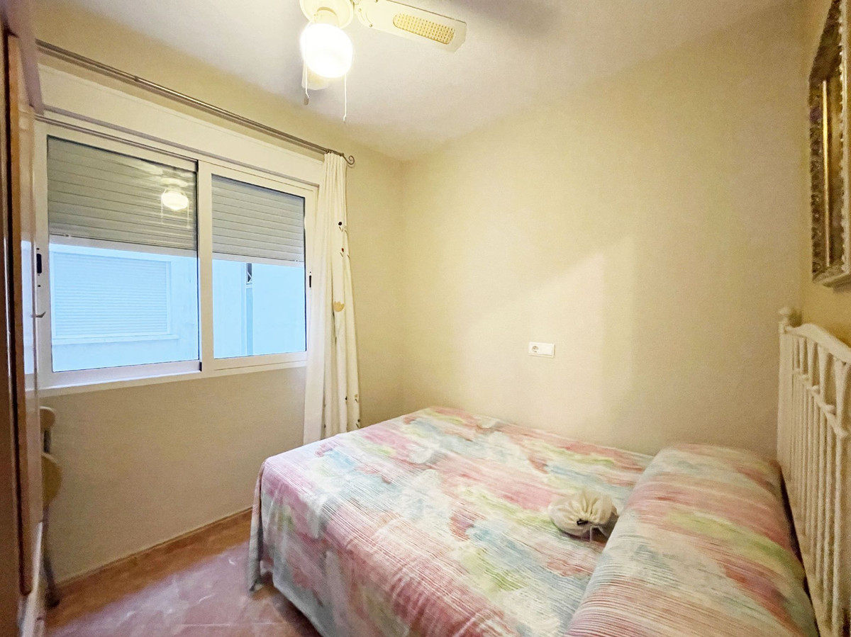 Se vende Apartamento Planta Media de 3 dormitorios en Costa Blanca, Alicante, España
