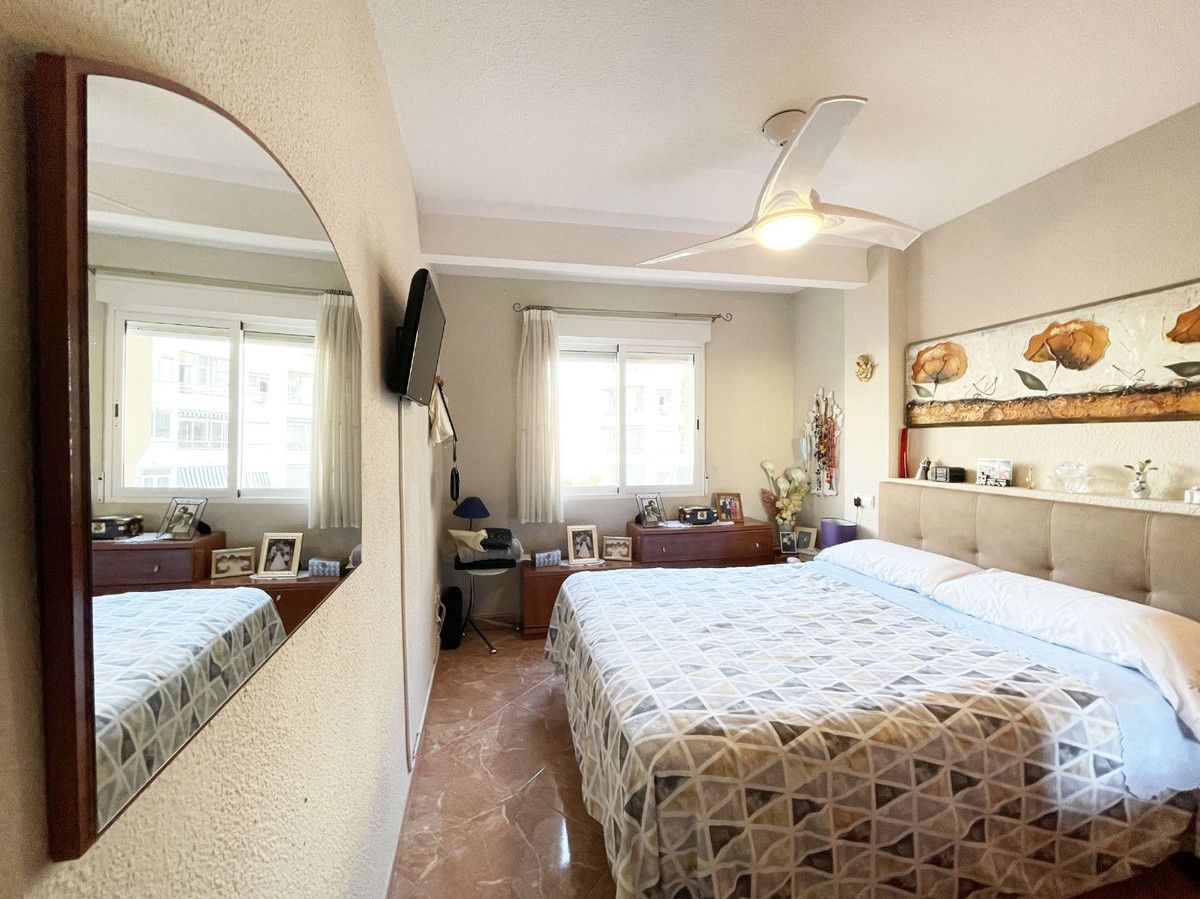 Se vende Apartamento Planta Media de 3 dormitorios en Costa Blanca, Alicante, España