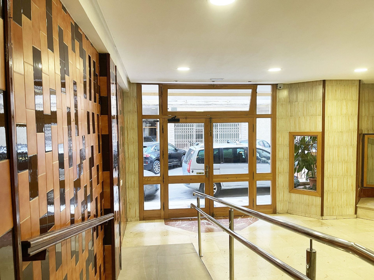 Se vende Apartamento Planta Media de 3 dormitorios en Costa Blanca, Alicante, España