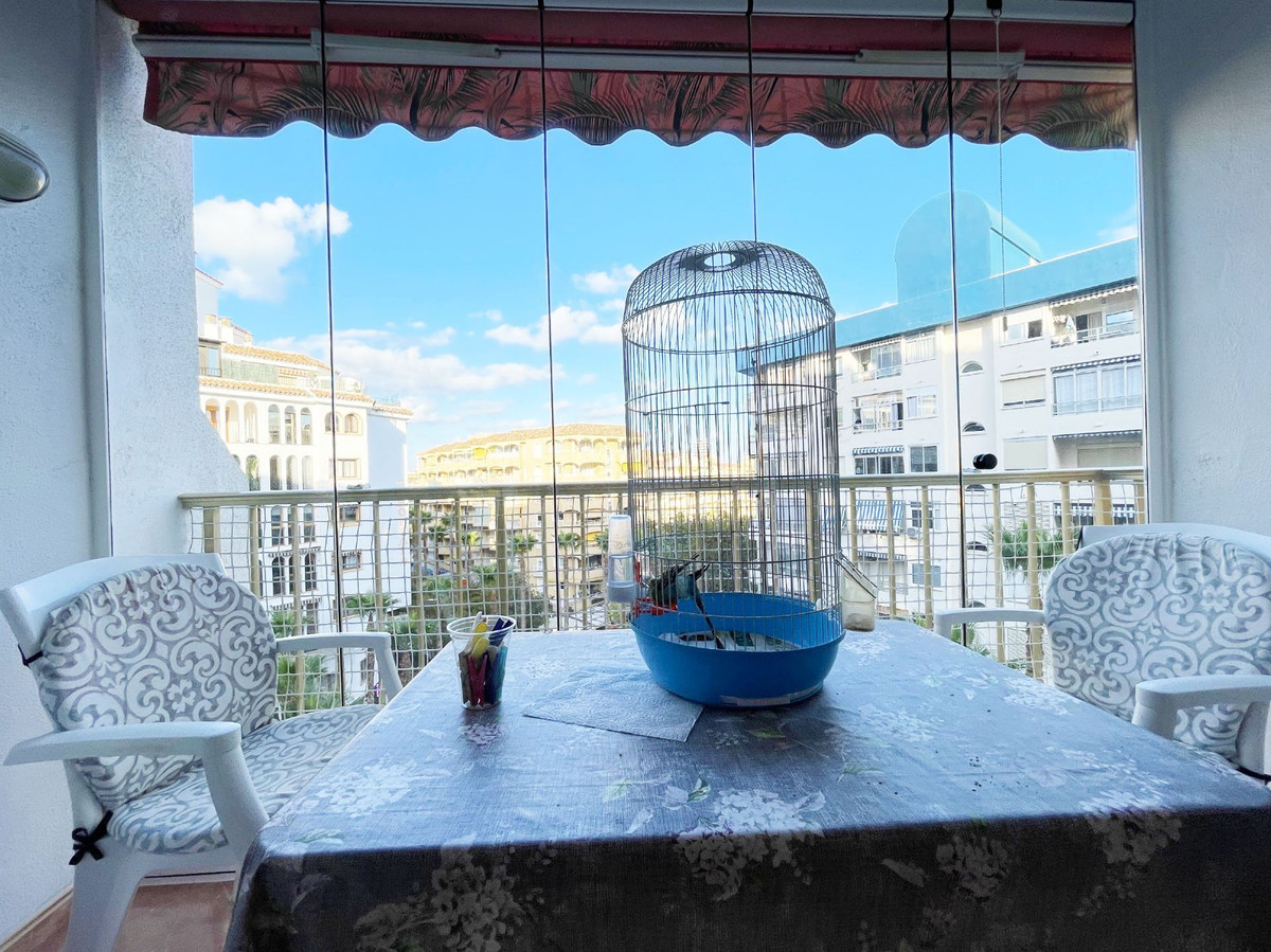 Se vende Apartamento Planta Media de 3 dormitorios en Costa Blanca, Alicante, España