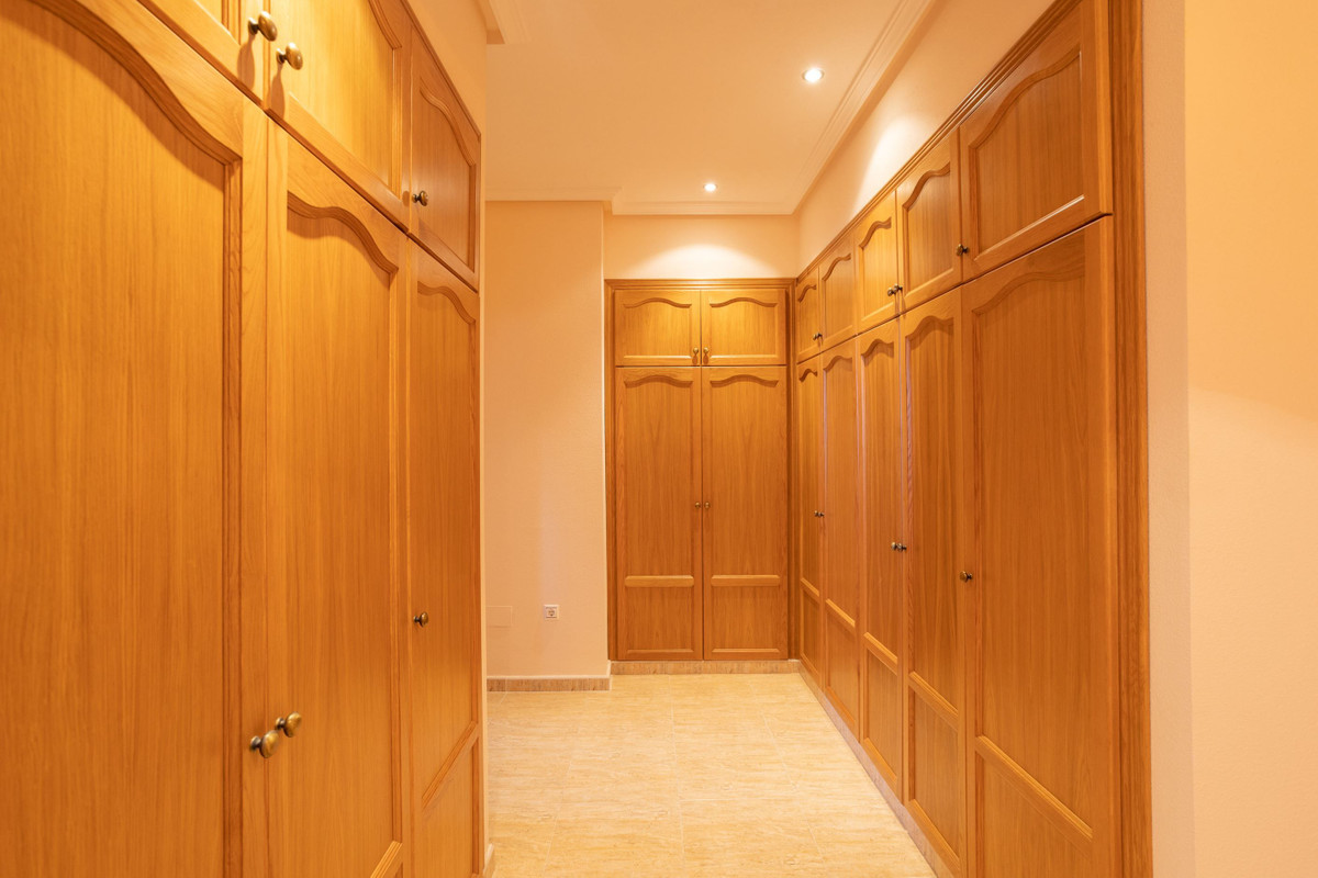 4 Bed Townhouse for sale in San Miguel De Salinas Costa Blanca, Alicante, Spain