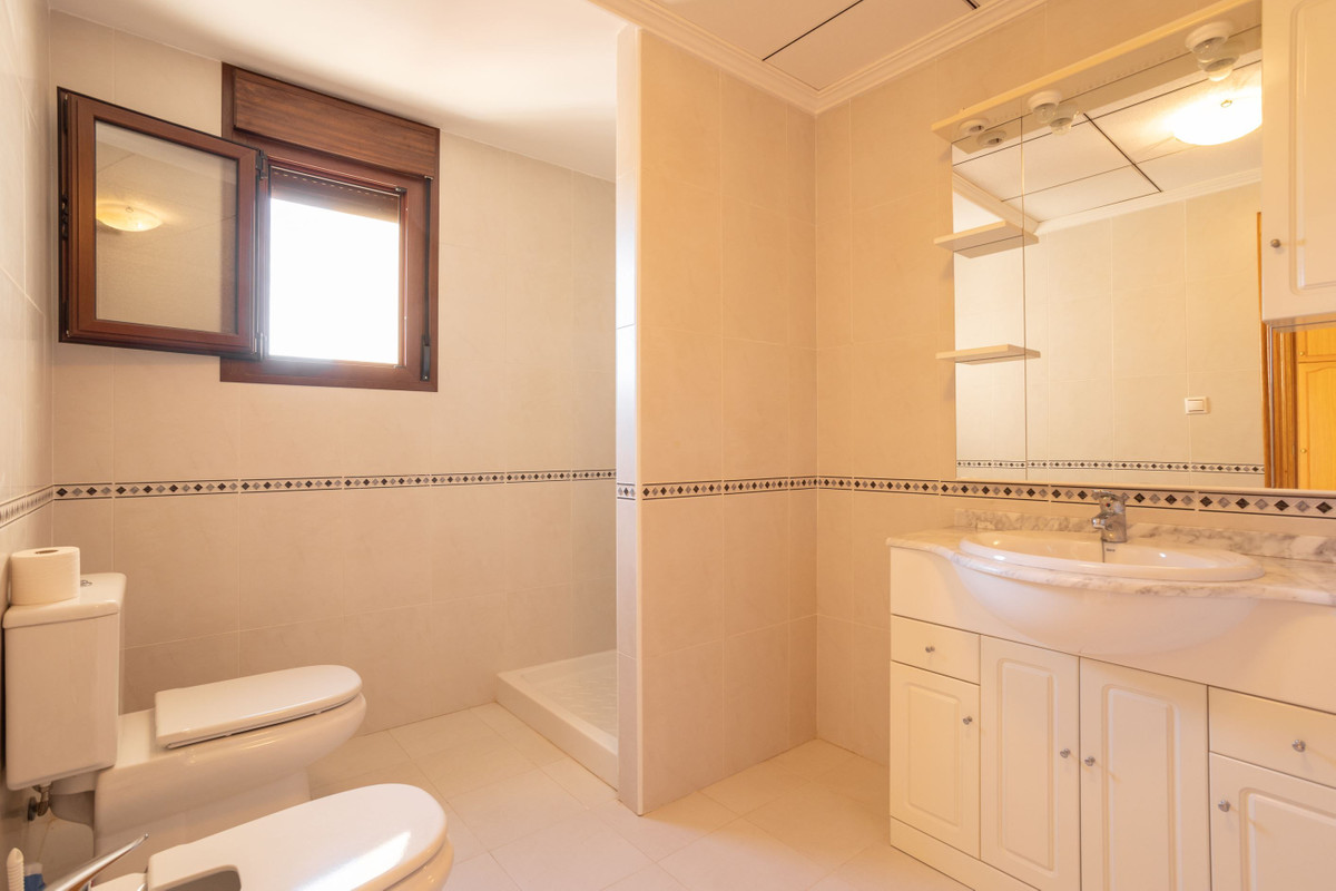 4 Bed Townhouse for sale in San Miguel De Salinas Costa Blanca, Alicante, Spain