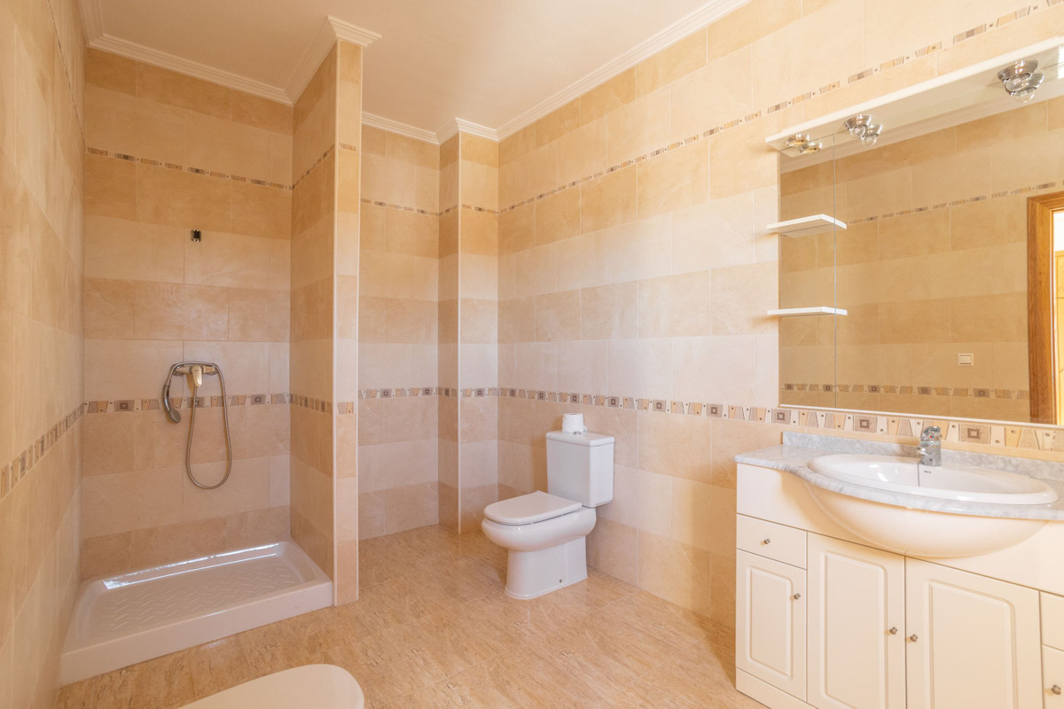 4 Bed Townhouse for sale in San Miguel De Salinas Costa Blanca, Alicante, Spain