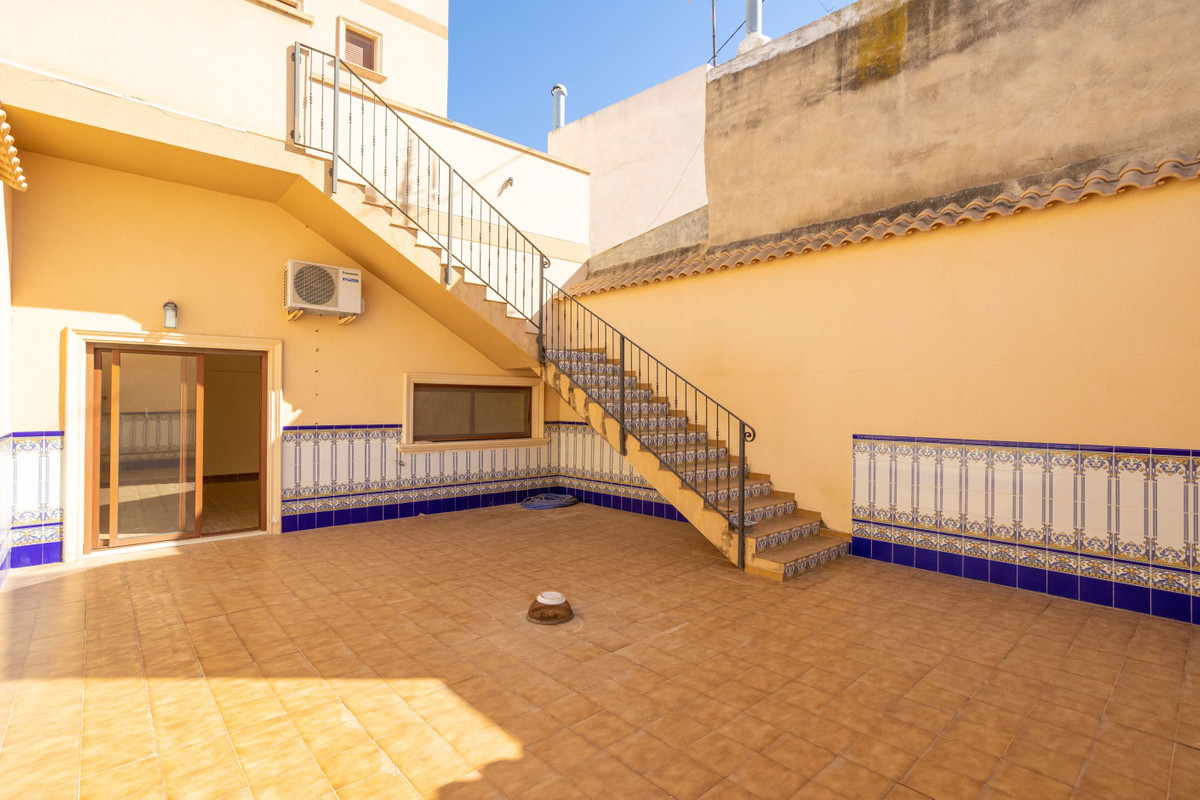 4 Bed Townhouse for sale in San Miguel De Salinas Costa Blanca, Alicante, Spain