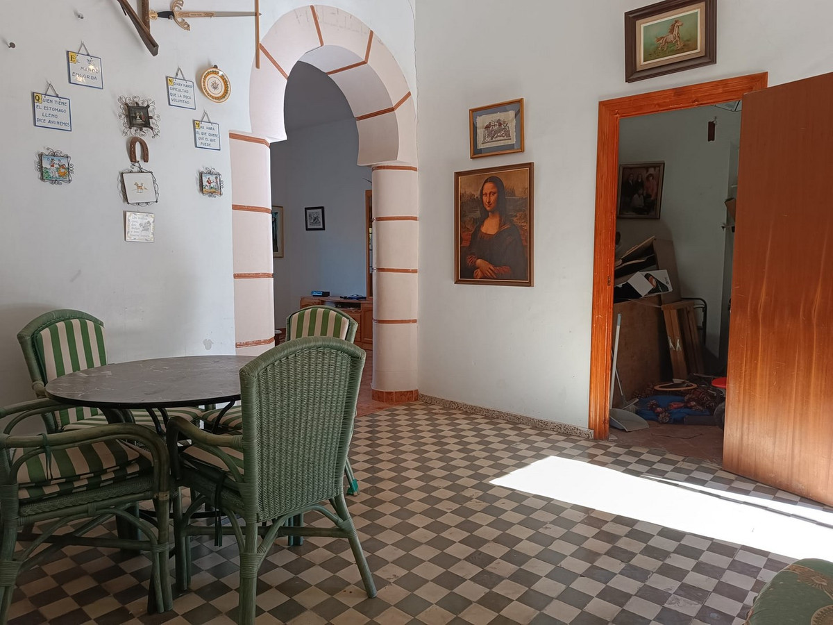 5 Bed Townhouse for sale in Yecla Costa Calida, Murcia, Spain