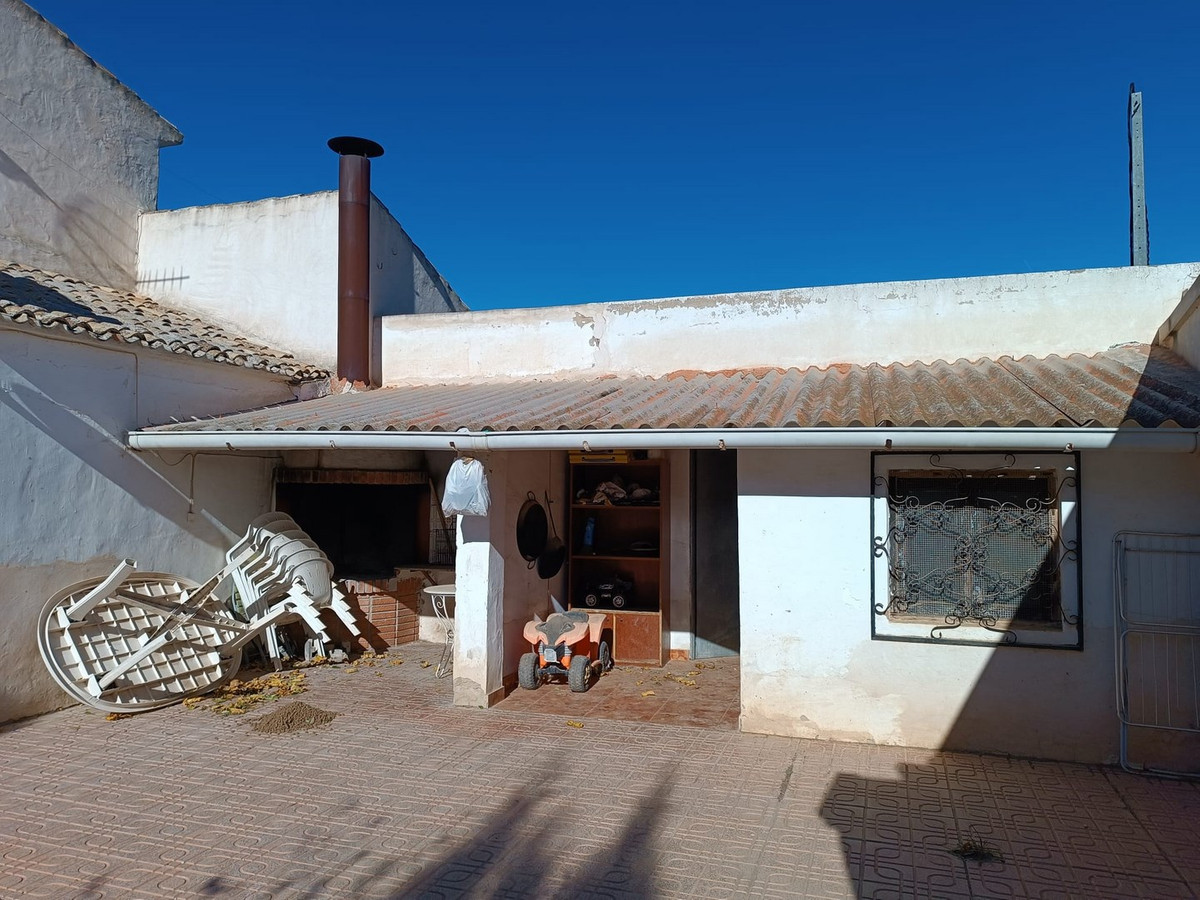5 Bed Townhouse for sale in Yecla Costa Calida, Murcia, Spain