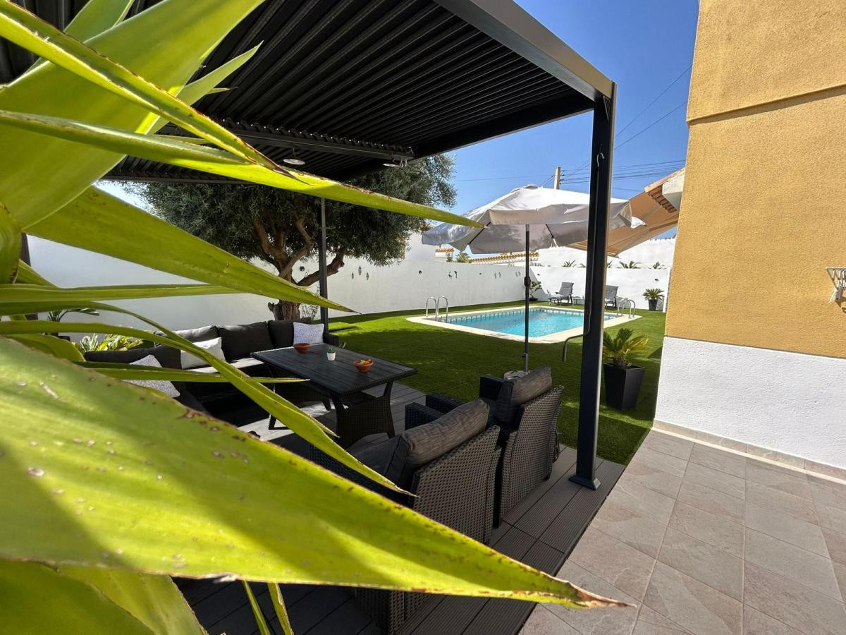 3 Bed Townhouse for sale in San Miguel De Salinas Costa Blanca, Alicante, Spain