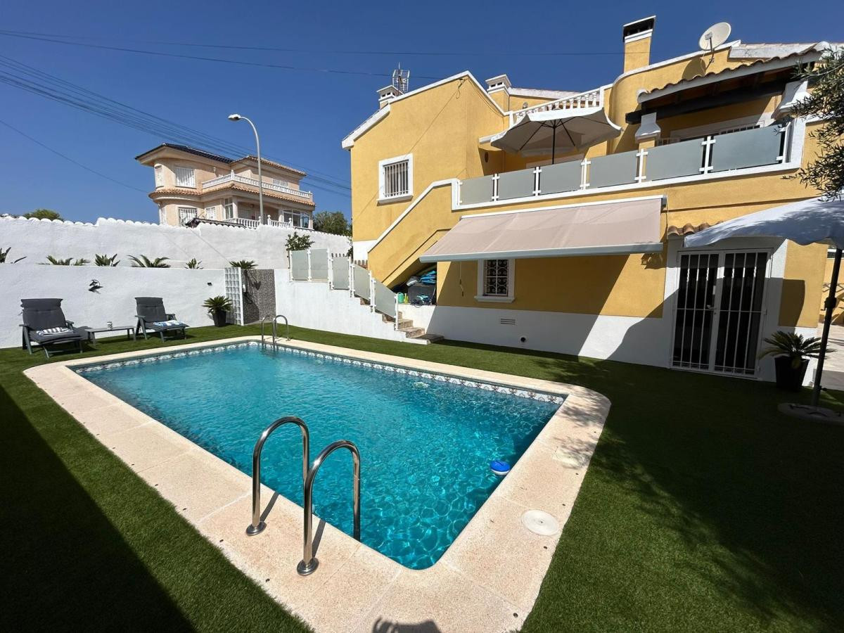 3 Bed Townhouse for sale in San Miguel De Salinas Costa Blanca, Alicante, Spain