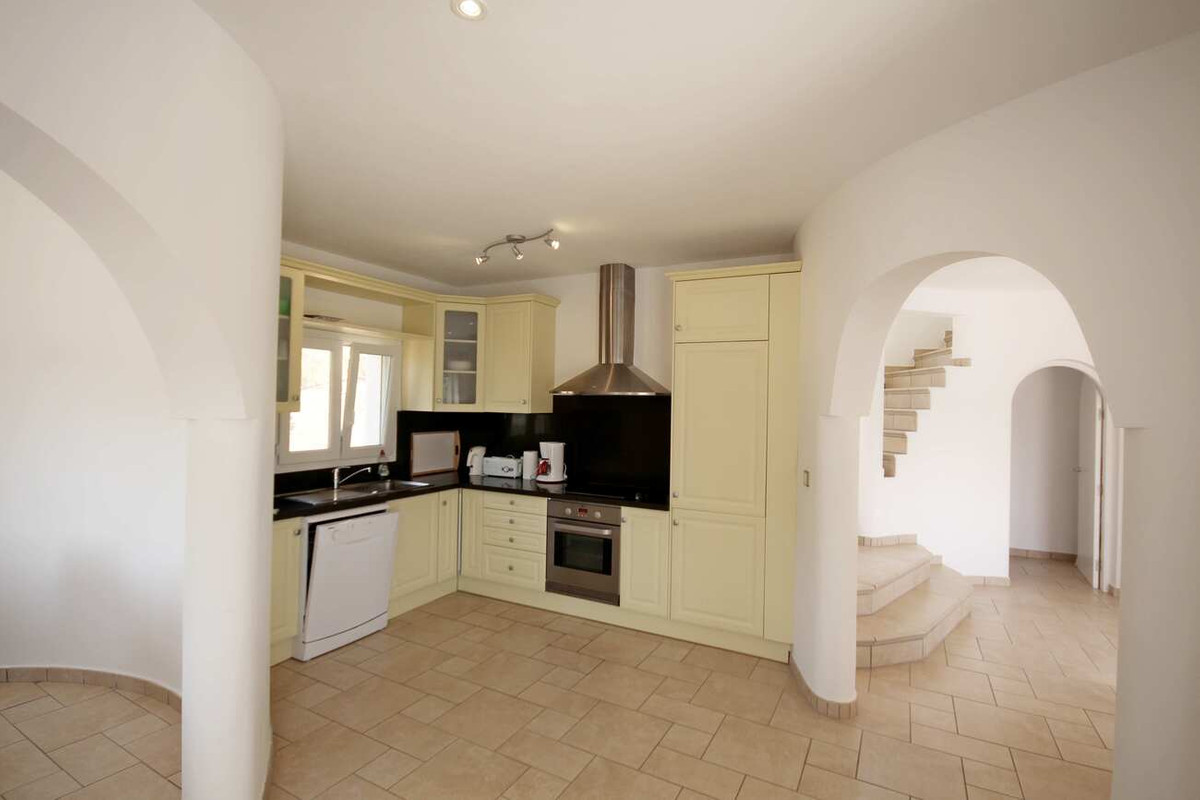 Se vende Villa - Chalet de 3 dormitorios en Costa Blanca, Alicante, España