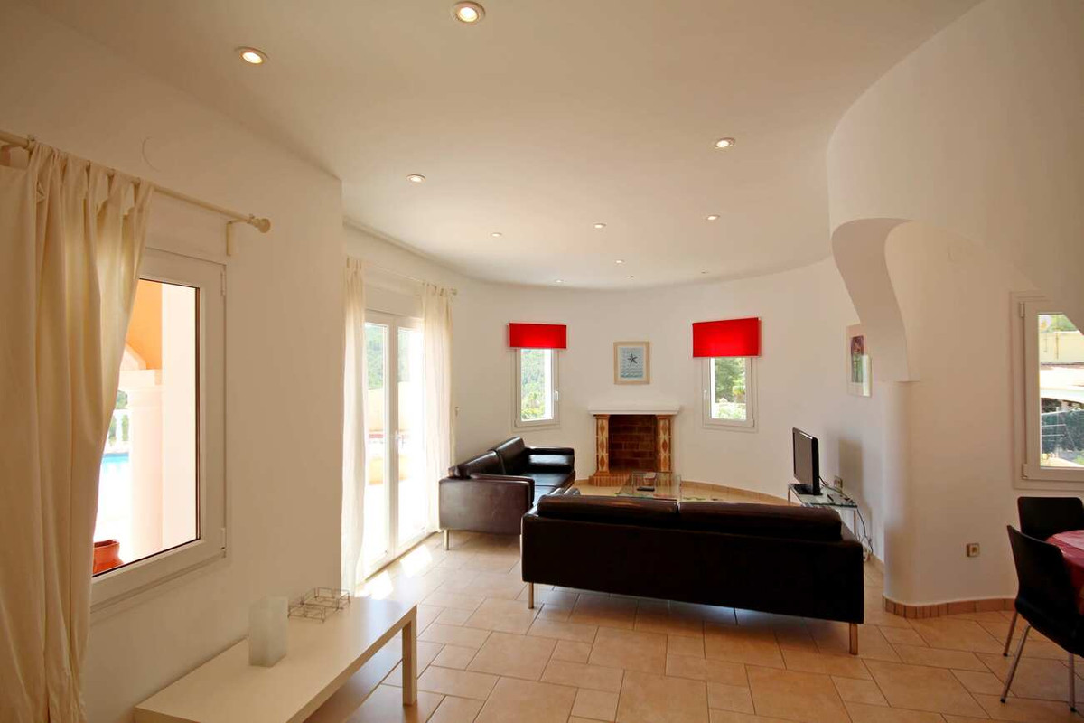 Se vende Villa - Chalet de 3 dormitorios en Costa Blanca, Alicante, España
