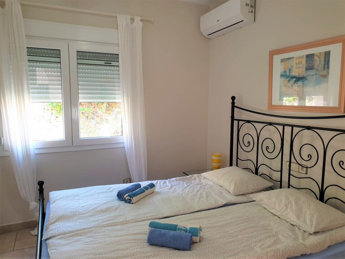 Se vende Villa - Chalet de 3 dormitorios en Costa Blanca, Alicante, España