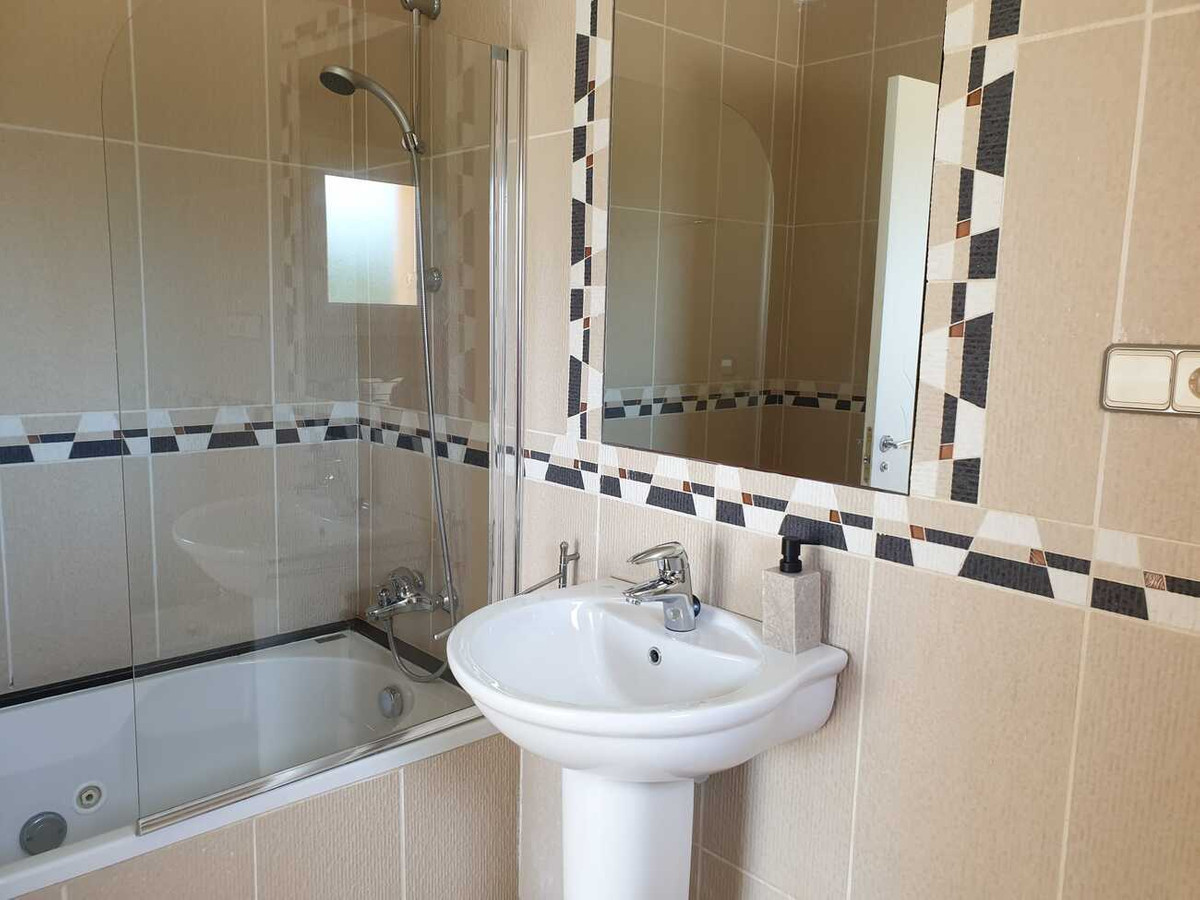 Se vende Villa - Chalet de 3 dormitorios en Costa Blanca, Alicante, España