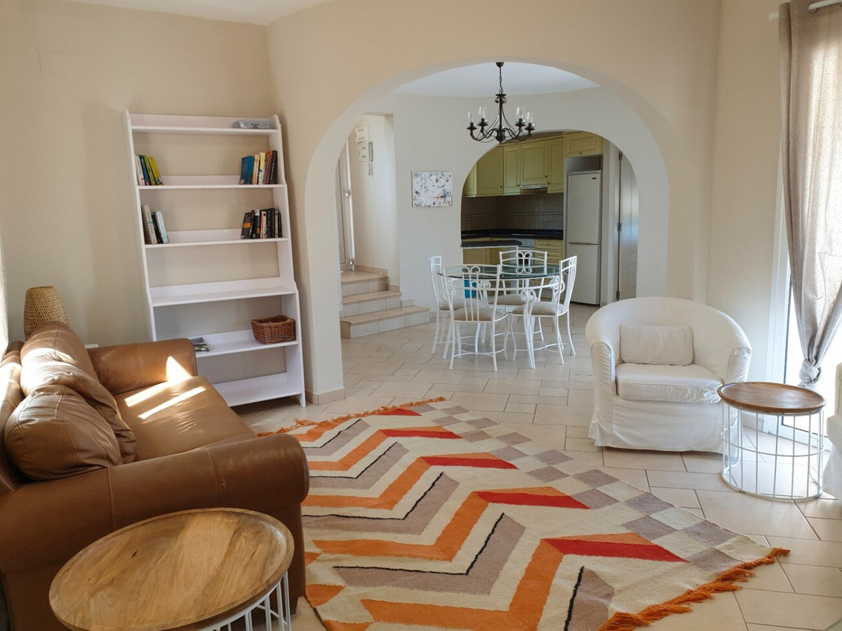 Se vende Villa - Chalet de 3 dormitorios en Costa Blanca, Alicante, España